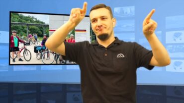 Głuchy Arkadiusz Sławski jeździ na rowerze :)